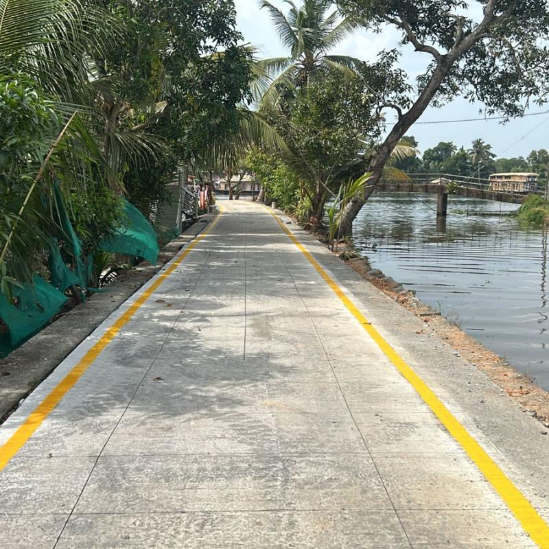 Footpath Thottuvila First Bridge to Aattutheeram Road:Alappuzha